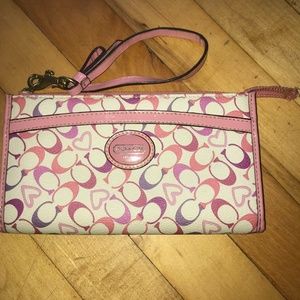 Coach Wristlet White and Pastel